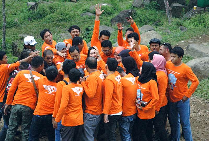 family gathering kebersamaan
